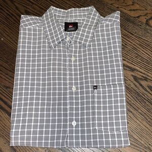 Nearly New! Quiksilver White/Black Plaid Short Sleeve Button Down Shirt - Med